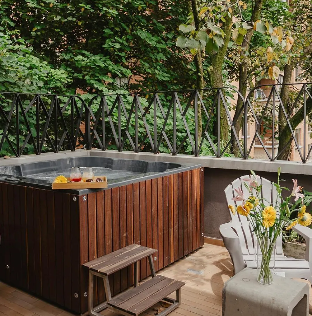 Nomadic Suites 麦德林