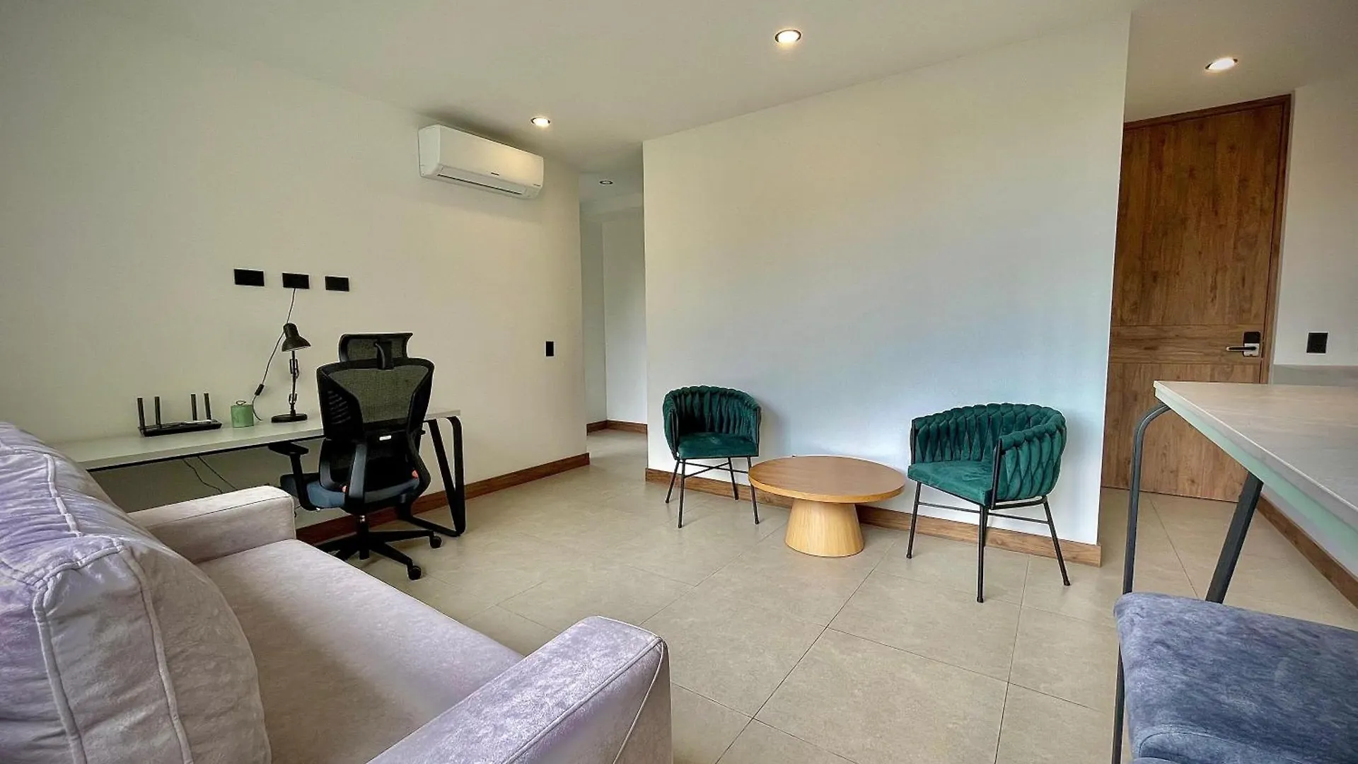Nomadic Suites Medellin 0*,  Colombia
