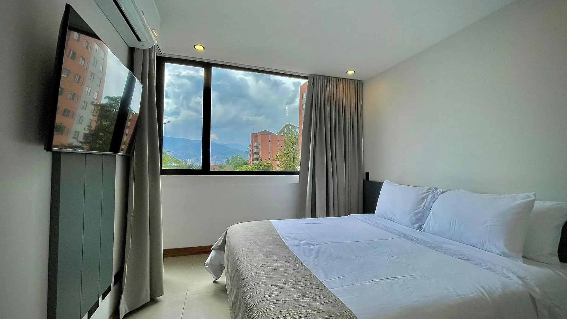 Nomadic Suites Medellin Hotel
