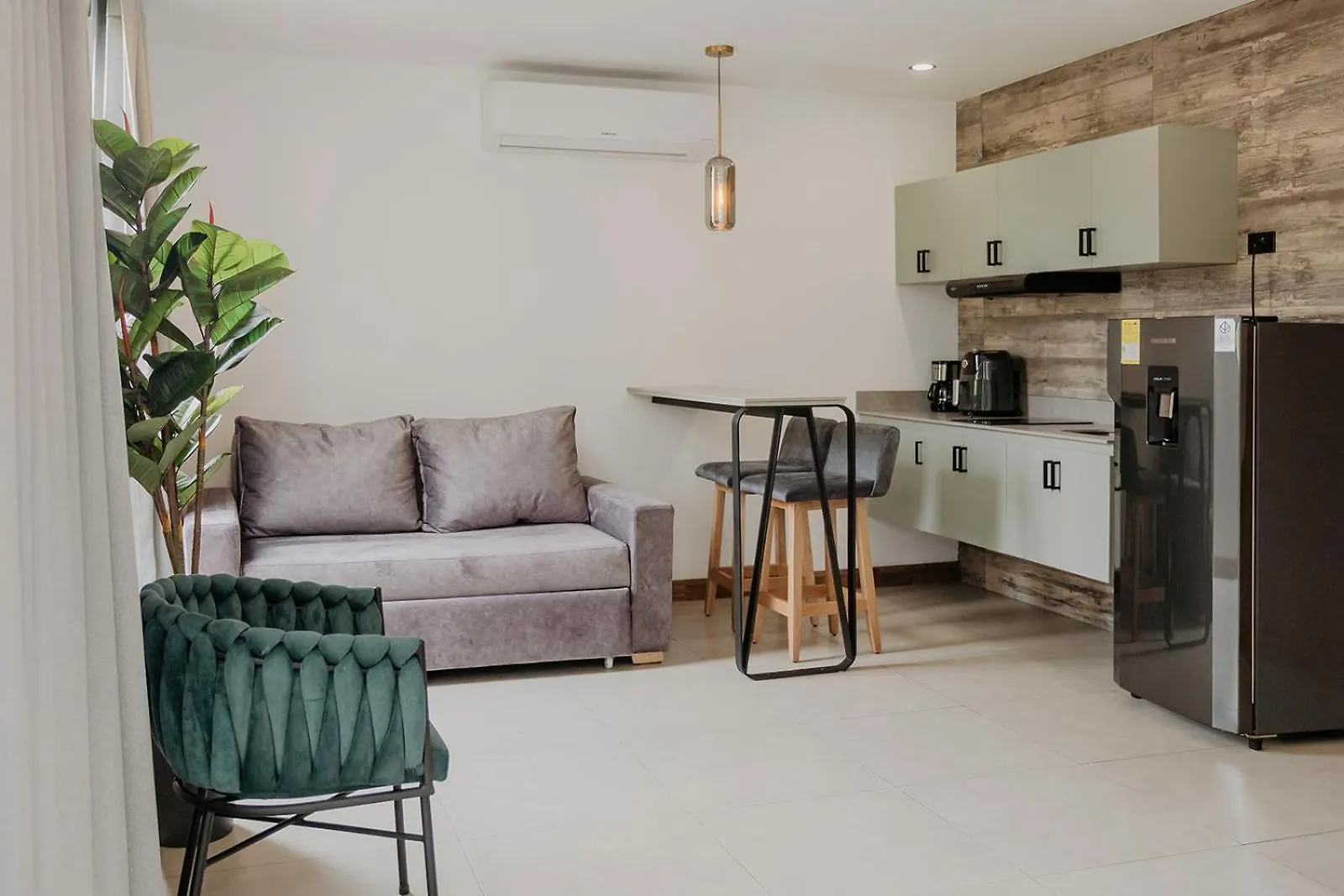 Nomadic Suites メデジン