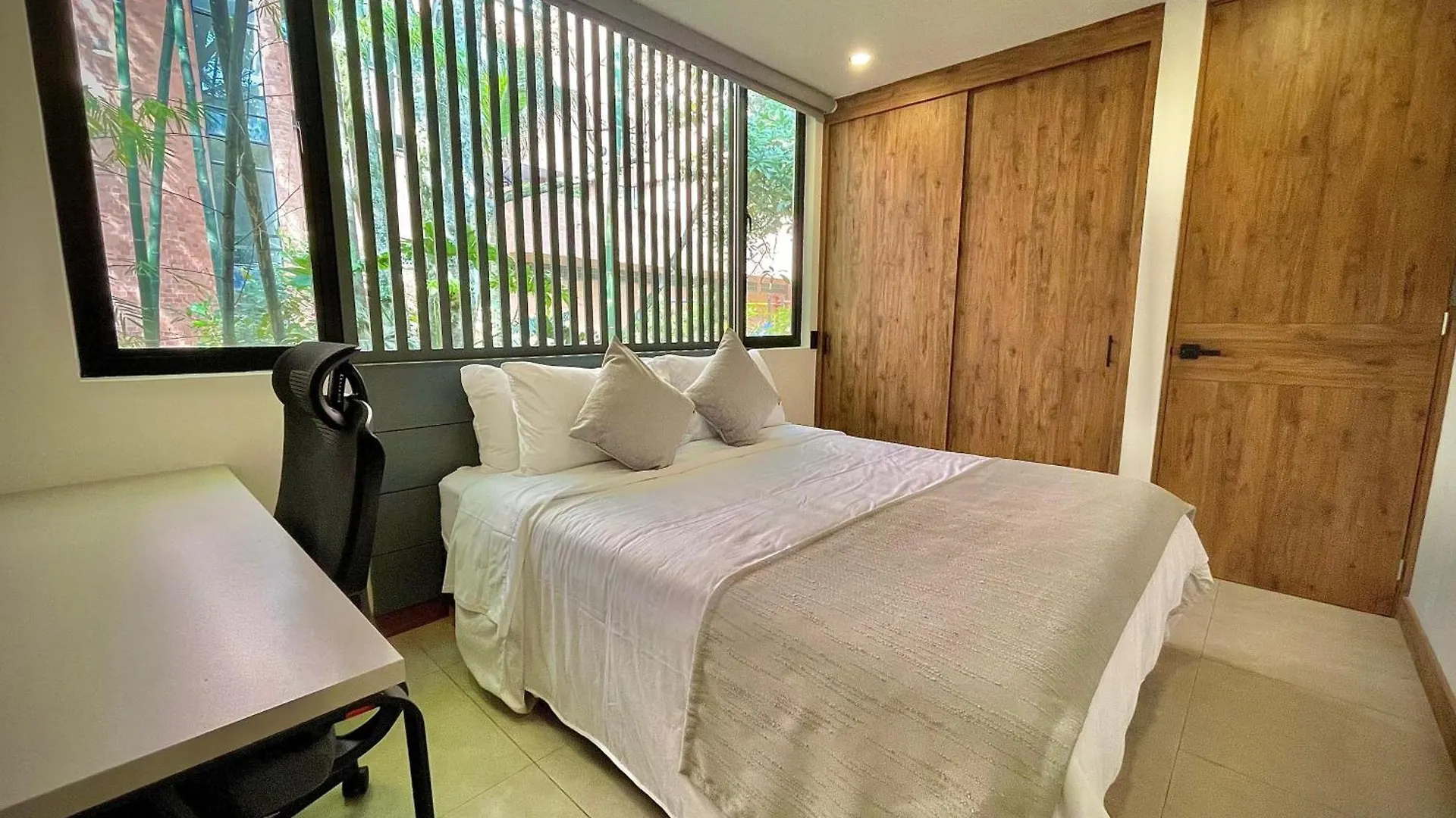 Nomadic Suites Medellin 0*,