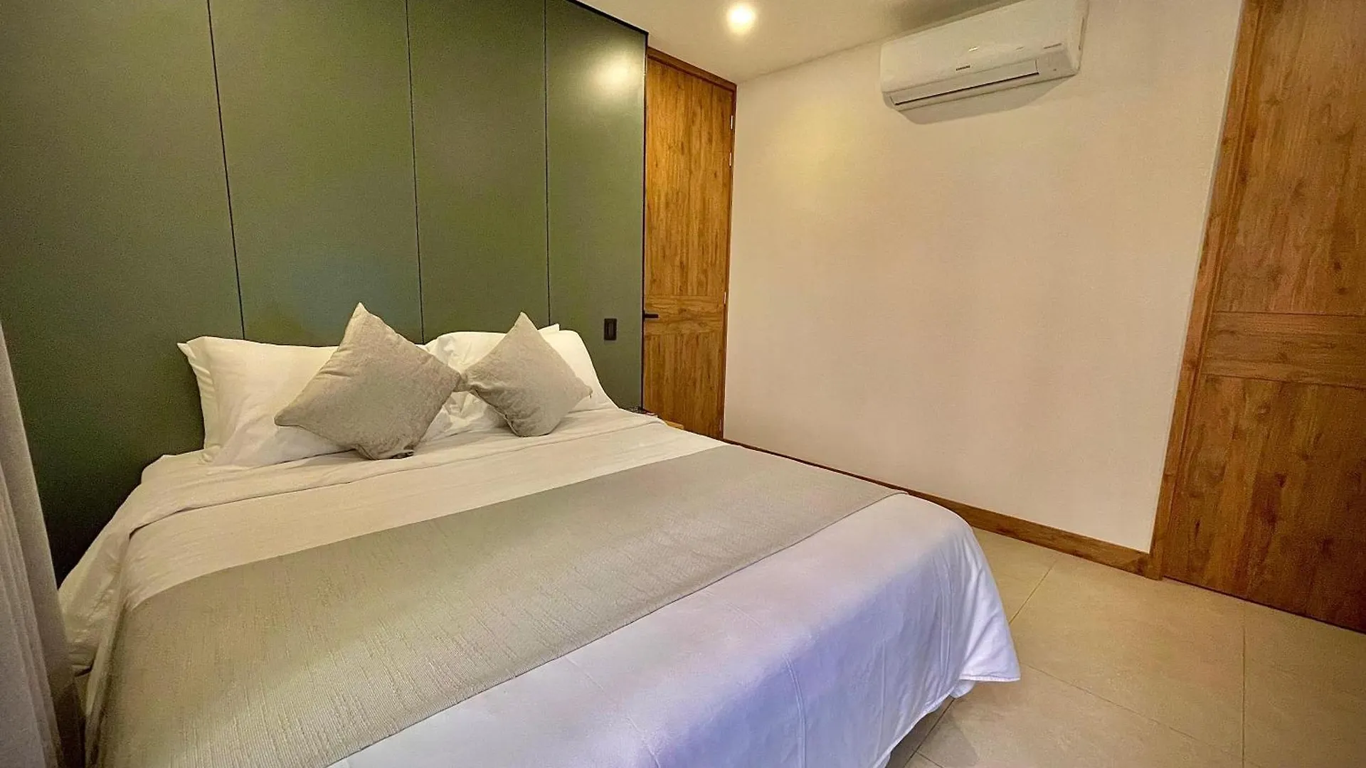 Nomadic Suites Medellin 0*,  Colombia
