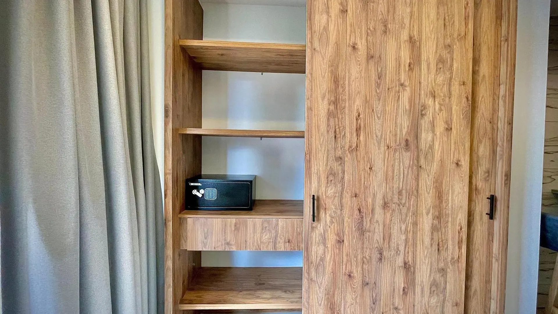 Nomadic Suites Medellin 0*,  Colombia