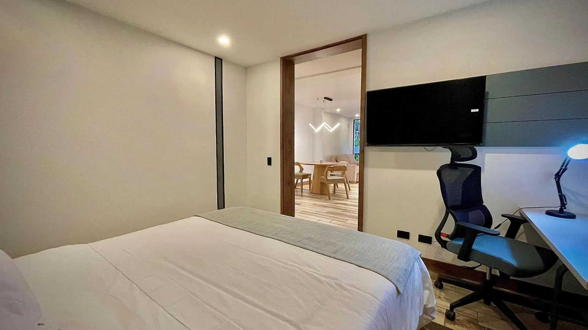 Nomadic Suites Medellin Hotel