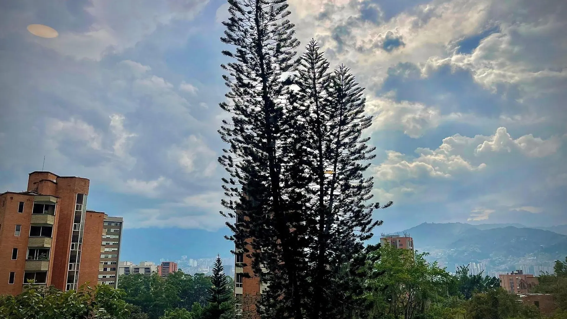 Hotel Nomadic Suites Medellin